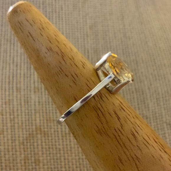 Sterling Silver Ring with Natural Citrine – Size 7 - Picture 3 of 13